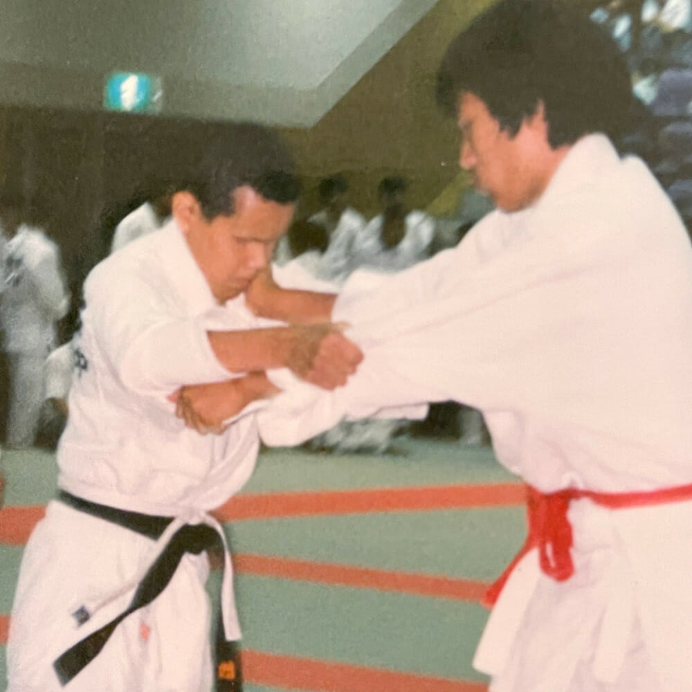 柔道をする中学生の大舘