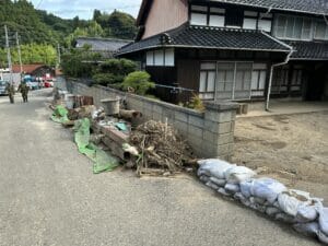 自衛隊とボランティアさんのお陰です